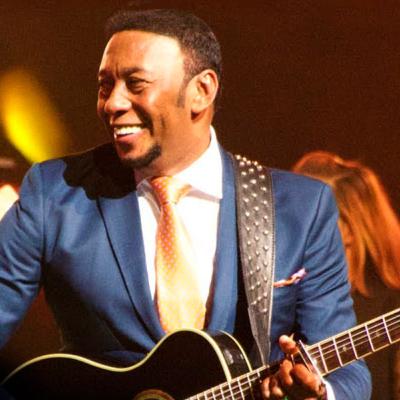 EL LIDER DE LA BACHATA Antony Santos