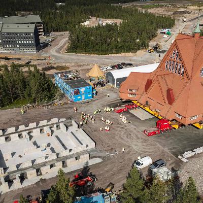 Swedish PM on security guarantees, economic forecast, Örebro murder arrests, Kiruna church makes move in one piece