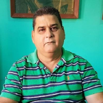 Daniel Morales Bordao, pasión por Correos de Cuba