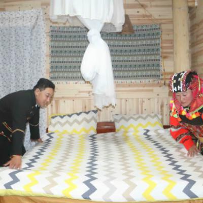 Chuyện đêm - Trưởng thôn Sình Dỉ Gai – Người “mở đường” cho con đường thoát nghèo Chuyện đêm - Trưởng thôn Sình Dỉ Gai – Người “mở đường” cho con đường thoát nghèo