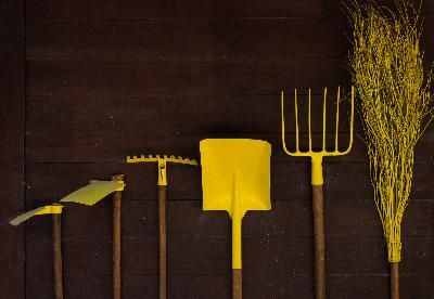 Episode 14- Helpful tips for choosing great gardening tools