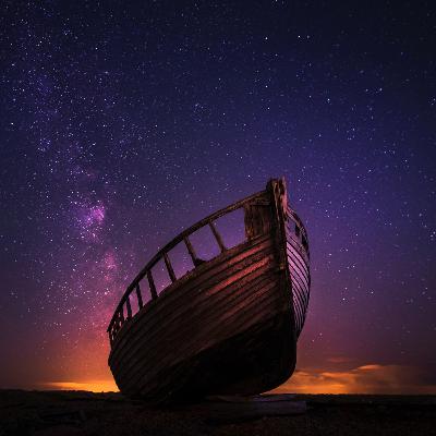 البحر، داخلو مفقود و خارجو مولود