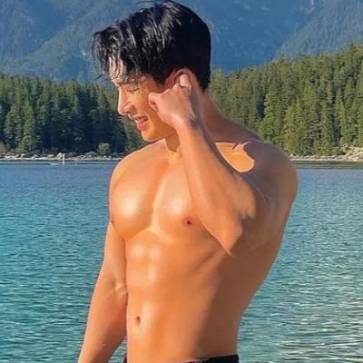 K-pop star Wonho uses six pack to advertise new album and his target audience has been reached
