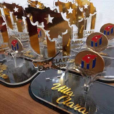 Elogian en Villa Clara a hombres y mujeres que representan al pueblo