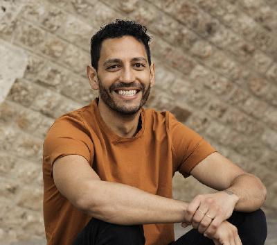 ZC 2128 - Meditation, Identity, and the Stories That Shape Us — with Christopher Rivas ZC 2128 - Meditation, Identity, and the Stories That Shape Us — with Christopher Rivas