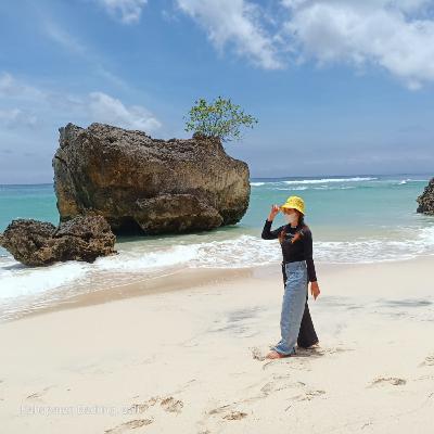 Cerita tentang adik ipar di Bali. Cerita tentang adik ipar di Bali.