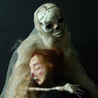 Jana Seven: Stories Drive the Dolls