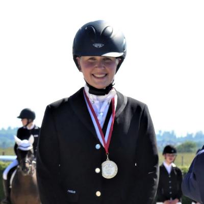 Reiten nach den Richtlinien - mit und ohne Sattel