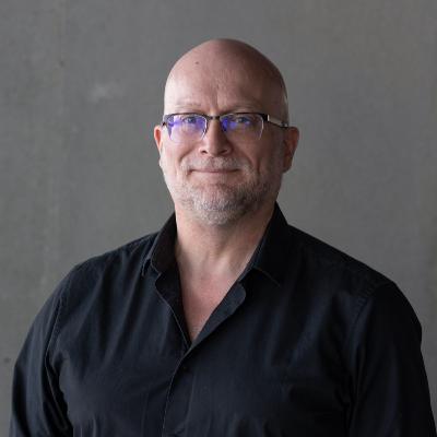 Gary Erskine - Roller Grrrls, Star Wars, Judge Dredd, mv Gary Erskine - Roller Grrrls, Star Wars, Judge Dredd, mv