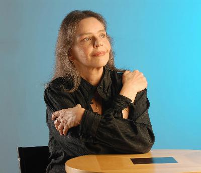 Amigos lamentam morte de Angela Ro Ro; Zélia Duncan destaca legado da cantora