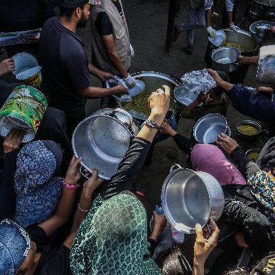 "Un kilo de azúcar llegó a costar 200 euros": un médico de Gaza explica todo lo que tuvo que hacer para dar de comer a sus cinco hijos