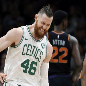 Ep 61 - Gerald Bourguet talking Deandre Ayton and Aron Baynes