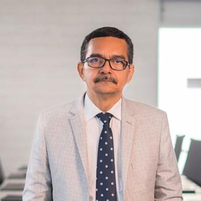 Quiero contemplar lo hermoso que es Dios - Pastor Fernando Sierra