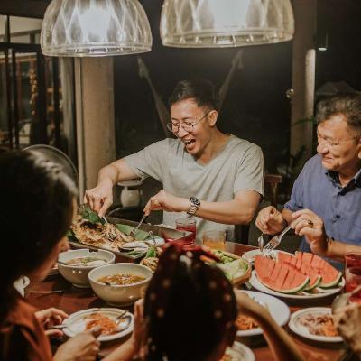 Pengaruh Besar Meja Makan Dalam Rumah
