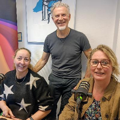 Aan tafel met voorzitter V&VN-SPV Marlous Zuiderveld en bestuurslid Sasch Nijen Twilhaar Aan tafel met voorzitter V&VN-SPV Marlous Zuiderveld en bestuurslid Sasch Nijen Twilhaar