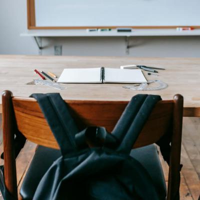 Práticas Pedagógicas em "O Triunfo: A História de Ron Clark" (2006)