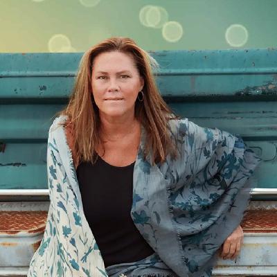 S:7 E:9 | Rediscover Your Creative Self in The Wild Why, Using Wonder, & Empathy with Laura Munson