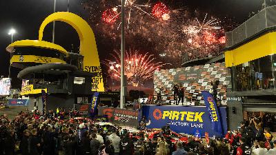 Inside Motor Sport - Supercars in Sydney