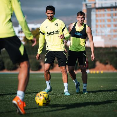 El Almería despide el año en La Rosaleda El Almería despide el año en La Rosaleda