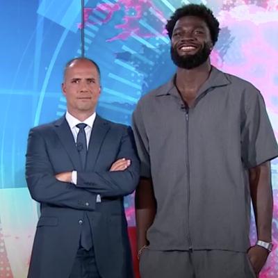 Neemias Queta recebeu o famoso anel de campeão da NBA, mas cá os portugueses só quiserem saber do anel da Georgina