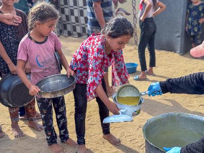 Com cessar-fogo em Gaza, Unicef quer priorizar crianças famintas e traumatizadas
