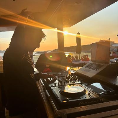 AFRO HOUSE // MELODIC TECHNO AT THE DOCK #virginvoyages