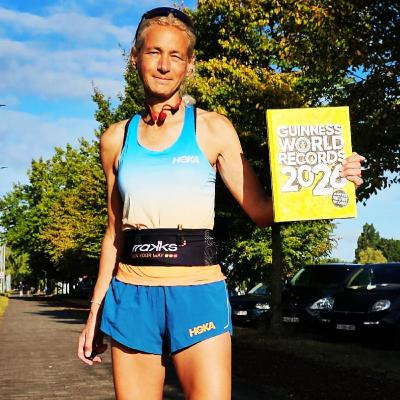#42 HILDE DOSOGNE #42 HILDE DOSOGNE