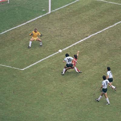 Nicolas Frutos évoque la vie de Maradona, son idole à qui il a osé dire "non" Nicolas Frutos évoque la vie de Maradona, son idole à qui il a osé dire "non"