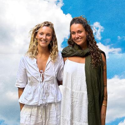 How To Have A Healthier Menstrual Cycle, The Importance Of Low Toxic Living, The Power Of Your Thoughts & Yay Or Nay To Popular Health Trends. W Eliza & Maya From Souls In Sync