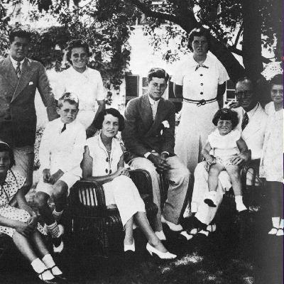 Are we witnessing the fall of the Kennedy dynasty? Are we witnessing the fall of the Kennedy dynasty?