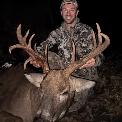 Ep. 378 Feik Shoots A HEAVY Old Triple Mainbeam Buck in Illinois Ep. 378 Feik Shoots A HEAVY Old Triple Mainbeam Buck in Illinois