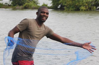 Jaboya - fishing in dangerous waters Jaboya - fishing in dangerous waters