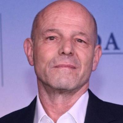 Simon Cellan Jones on THE FAMILY PLAN 2 Simon Cellan Jones on THE FAMILY PLAN 2