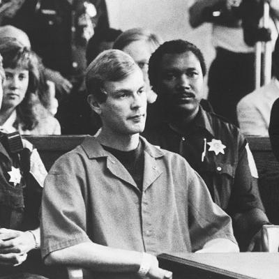 ~21 Mordfolge 6 - Die abscheulichen Taten und Fantasien von Jeffrey Dahmer ~21 Mordfolge 6 - Die abscheulichen Taten und Fantasien von Jeffrey Dahmer