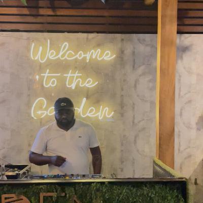 Episode 28: PlatinumBoyz Live at Eden Champagne Garden Sounds of Sunday.