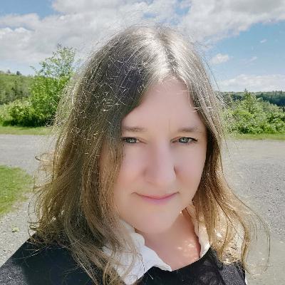 Is Your Wall Paint Poisoning You? Fighting Greenwashing with Pure Paint – Ep 93 with Gena Arthur