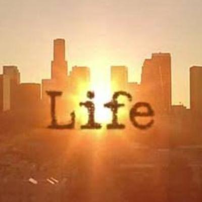 What is life(hindi) What is life(hindi)