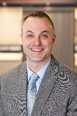 342: Brandon Roellchen: How the Top 1% Lead Sales Teams That Hit Goals Consistently