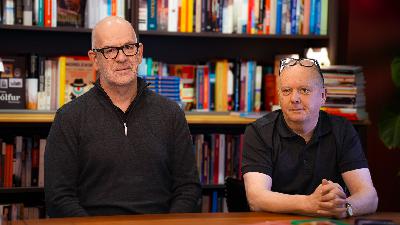 Bókaást - Eru grafískir skandalar í jólabókaflóðinu? (Hlaðvarp)