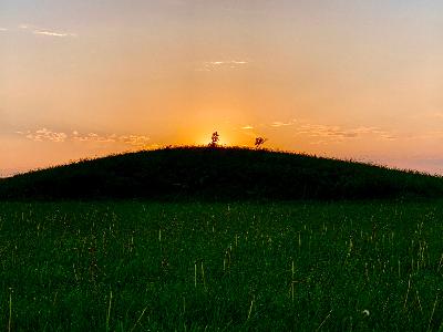 Between Earth and Sky Between Earth and Sky