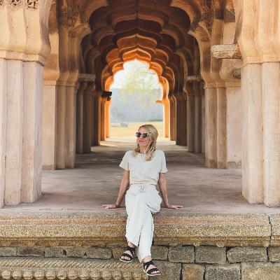 S12E13: INDIA - Dvestotisíc toi toi búdok