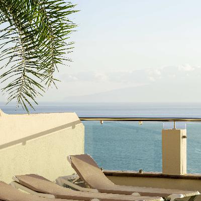 Visit the Most Beautiful hotel with an ocean view