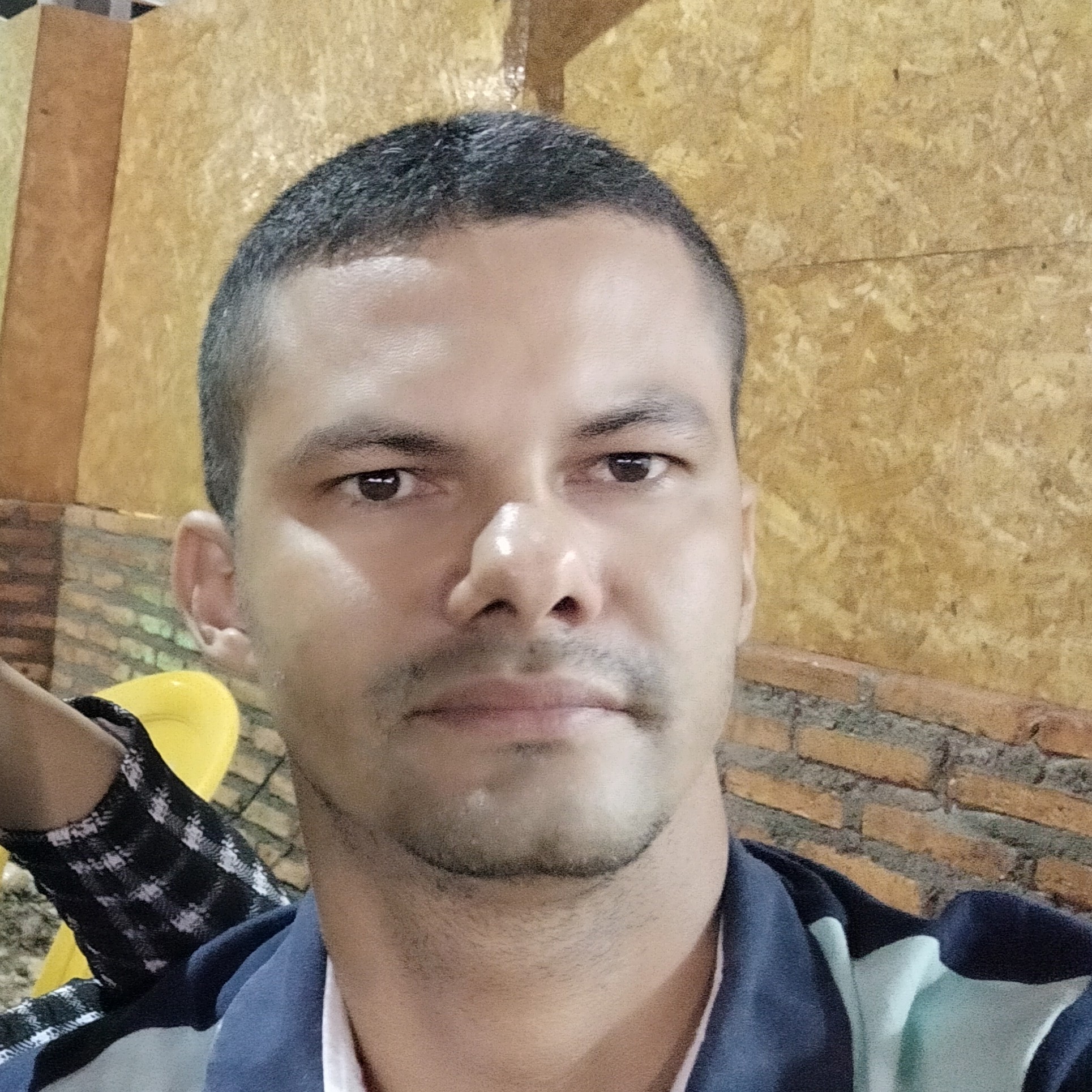 REMOCIF -  POLITICA DA HORA