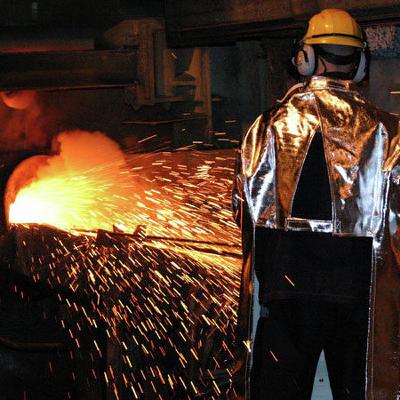 Ferrochroombedryf dreig om ineen te stort ná massiewe afleggings