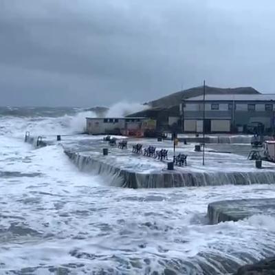 Orange weather warnings remain in Dublin, Wicklow, Louth and Waterford