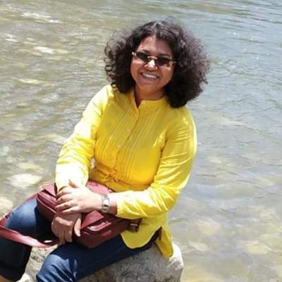 Aaj jaane kee zid naa karo song