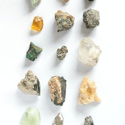 The Definition and Description of rocks and minerals explained