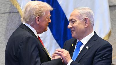 Israel gives a hero's welcome to President Trump in Middle East