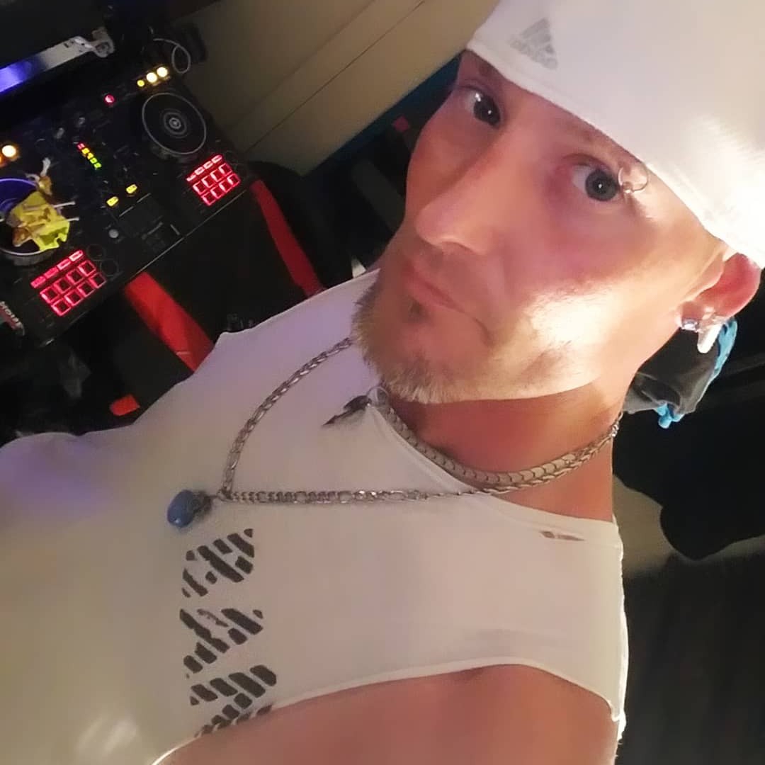 DJ DECIBAL.   DECIBALMUZIC's Show