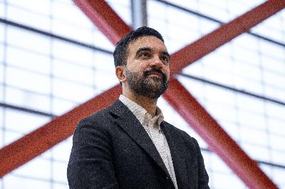 劉必榮時間：美國政府重新開門有望、紐約市民選出穆斯林市長、美國也普發現金、昔日恐怖份子變白宮座上賓！